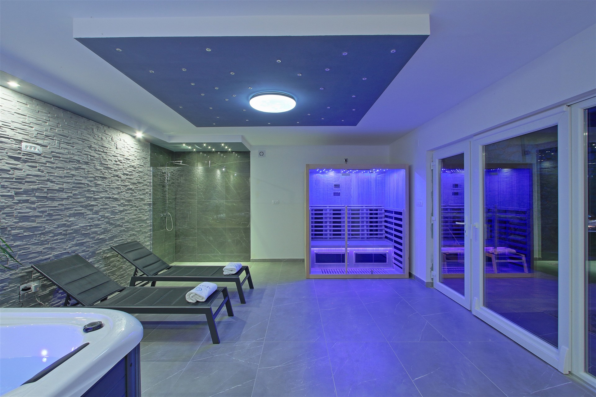 Guesthouse L&K u Brinju — Jacuzzi i sauna