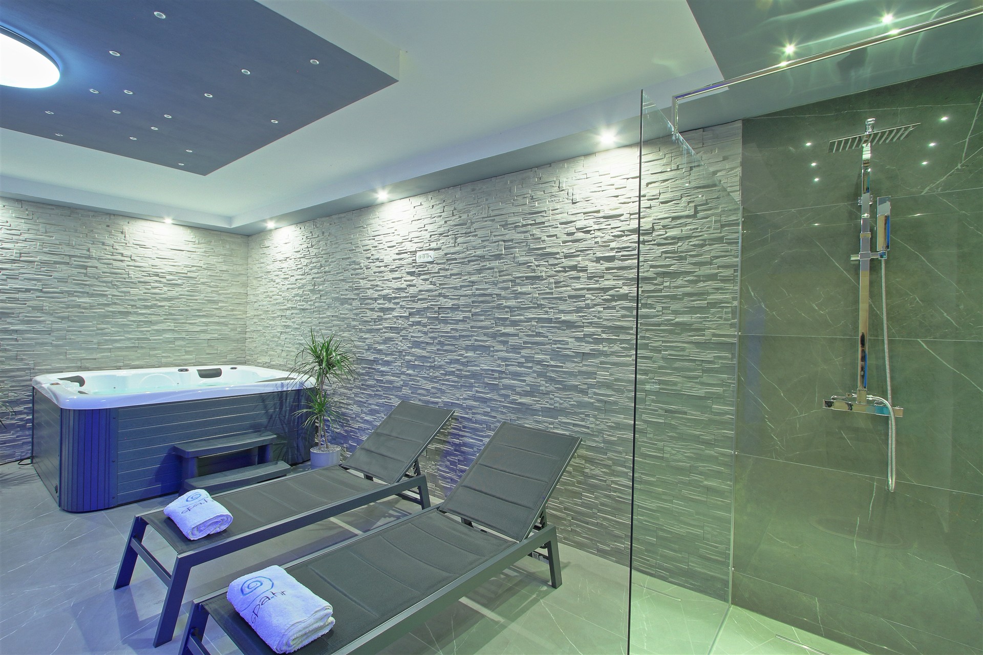Guesthouse L&K u Brinju — Jacuzzi i sauna